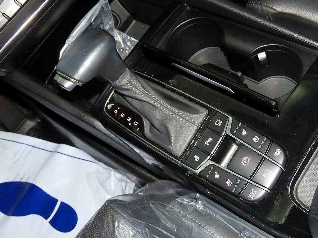 KIA K7 - Vista 12