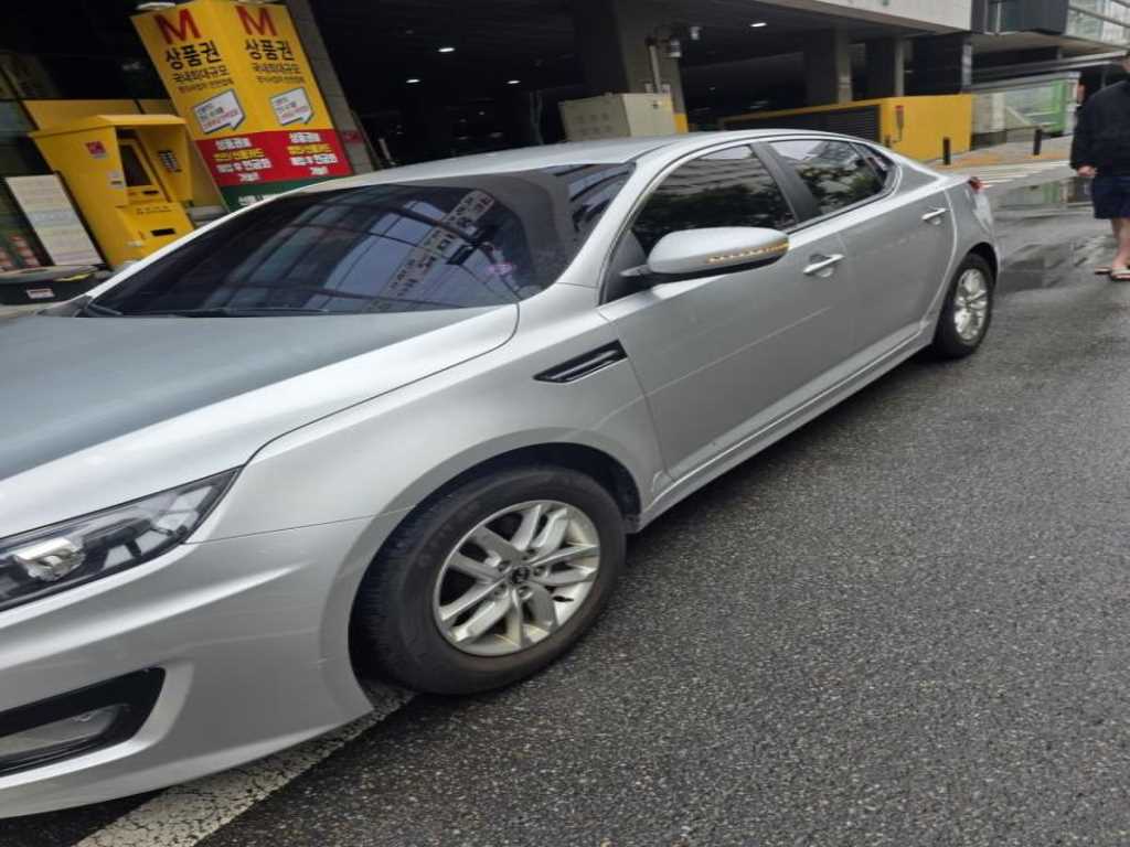 KIA K5 - Vista 4