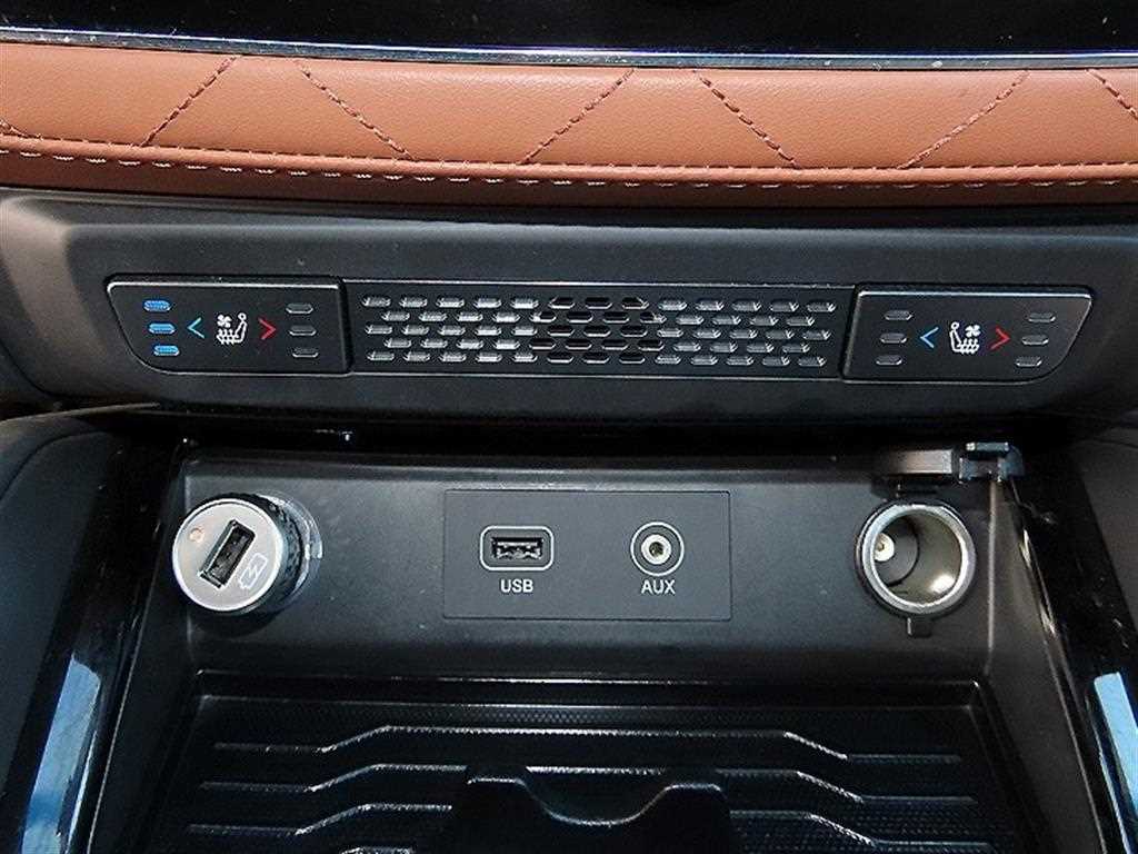 Ssangyong Rexton 2018 Negro - Importación desde Corea - HF Imports Iquique - Foto 13