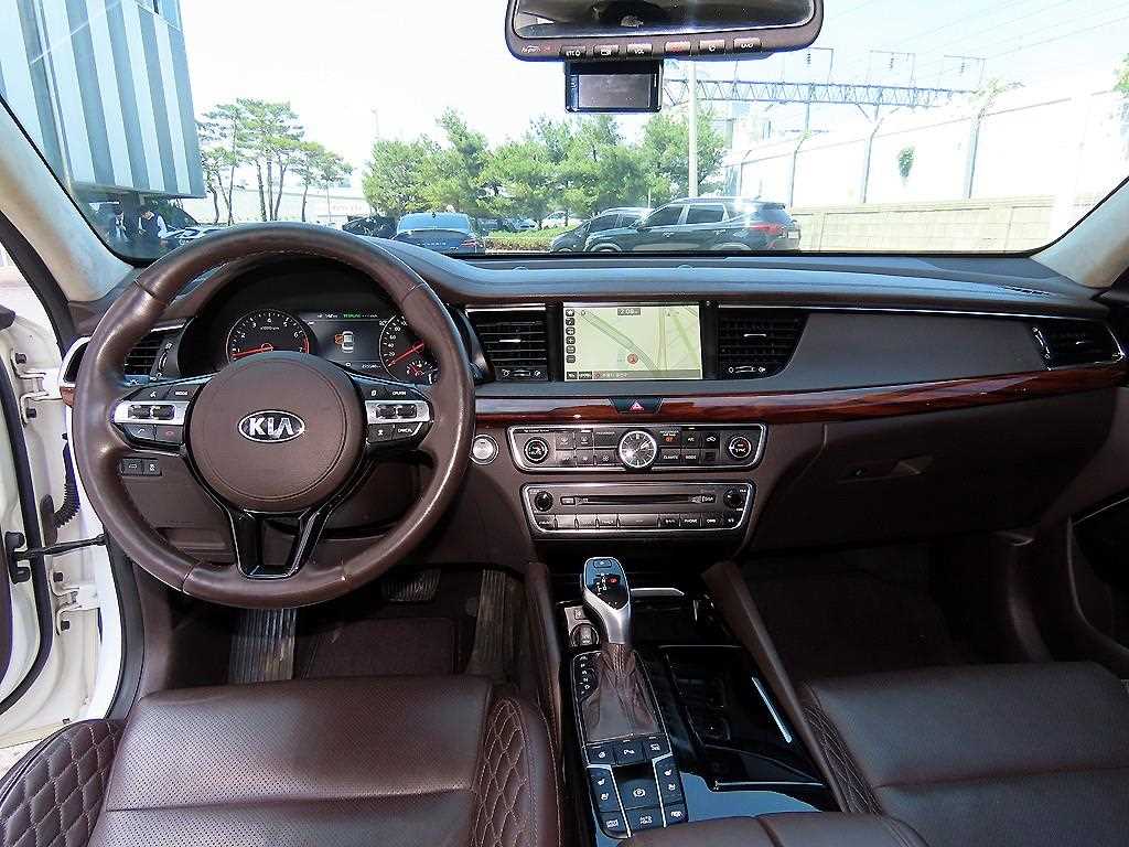 KIA K7 - Vista 7