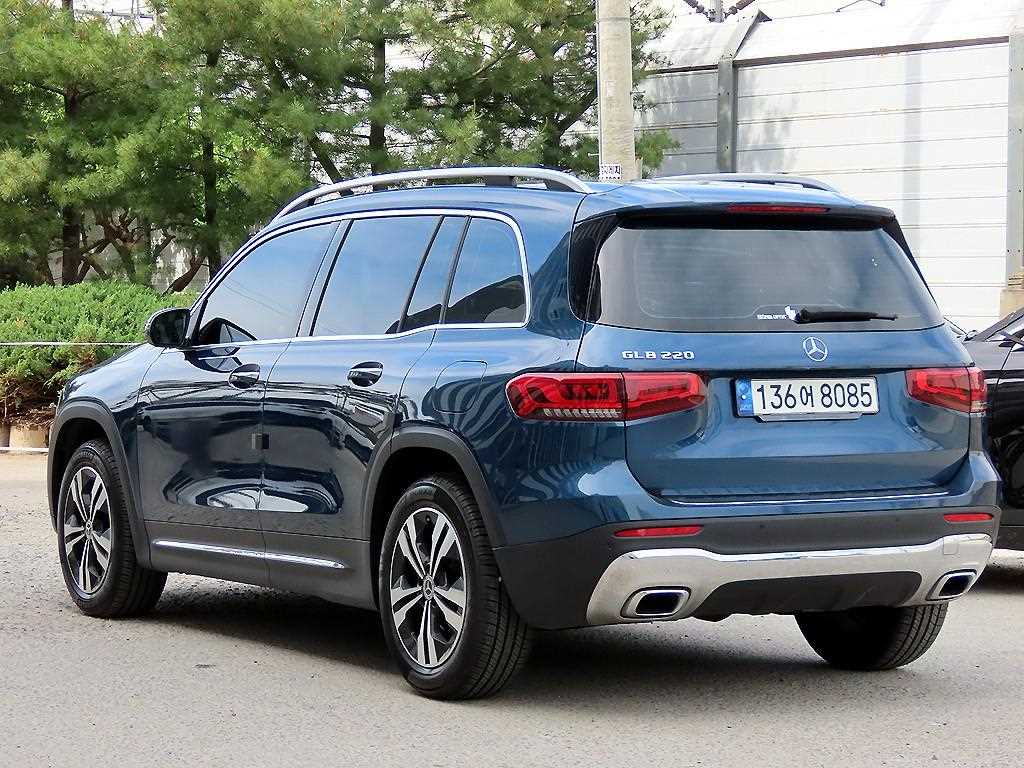 Mercedes Benz GLB Class - Vista 3