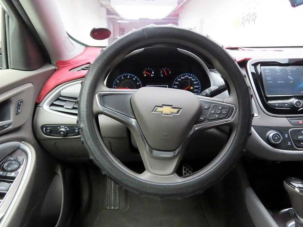 Chevrolet Malibu - Vista 7