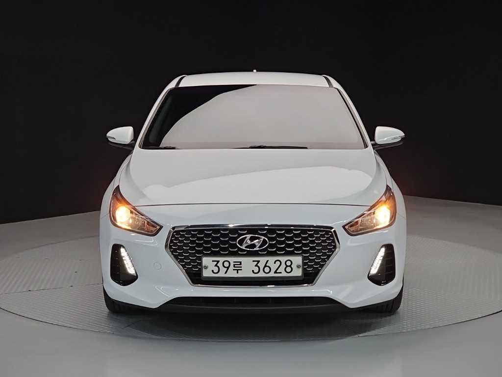 HYUNDAI i30 - Vista 2