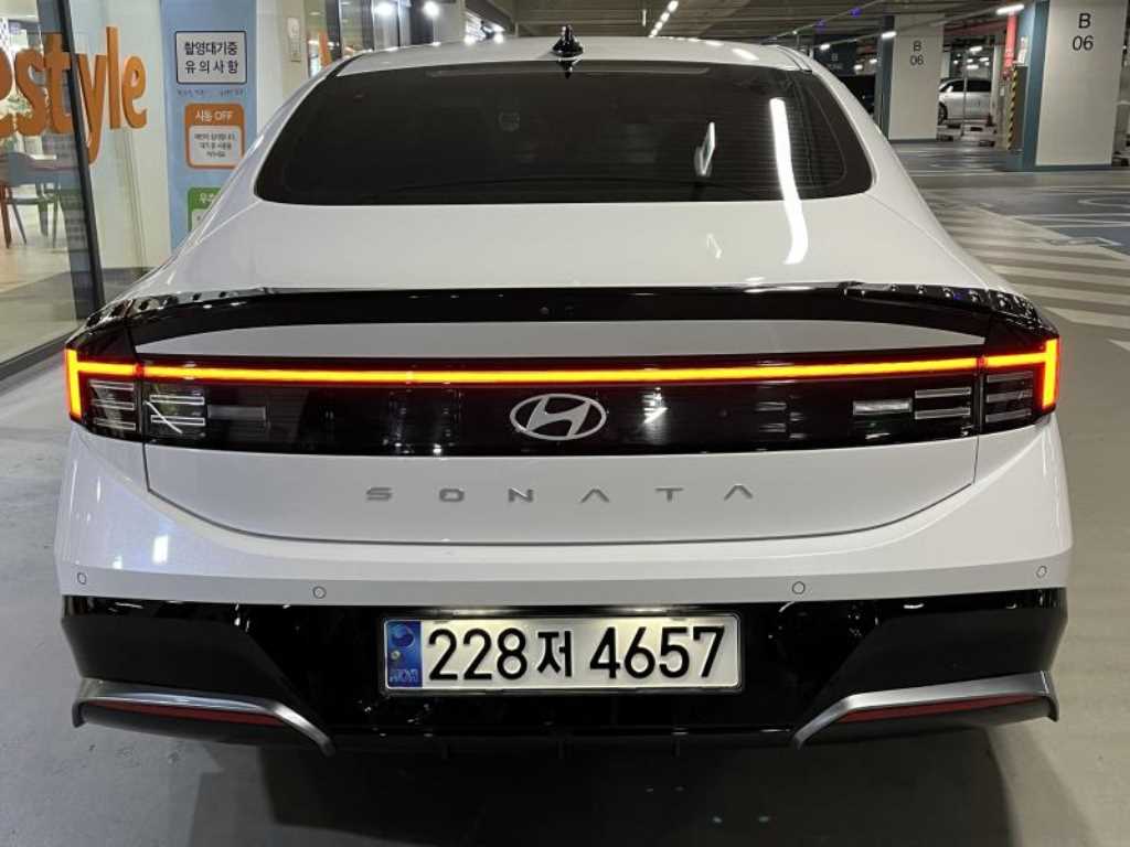 HYUNDAI Sonata - Vista 5