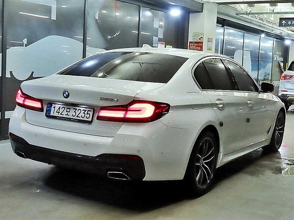 BMW 5 Series - Vista 4