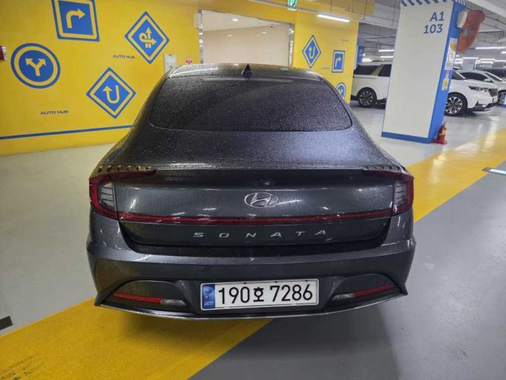 HYUNDAI Sonata - Vista 4