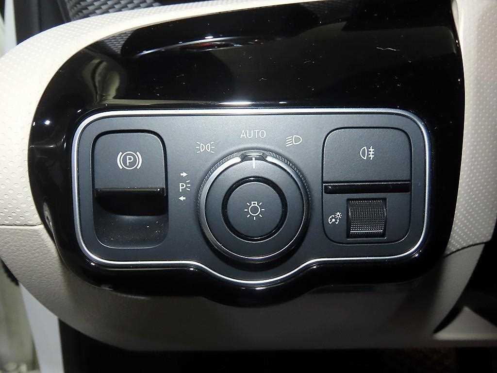 Mercedes Benz A Class 2022 Blanco - Importación desde Corea - HF Imports Iquique - Foto 15