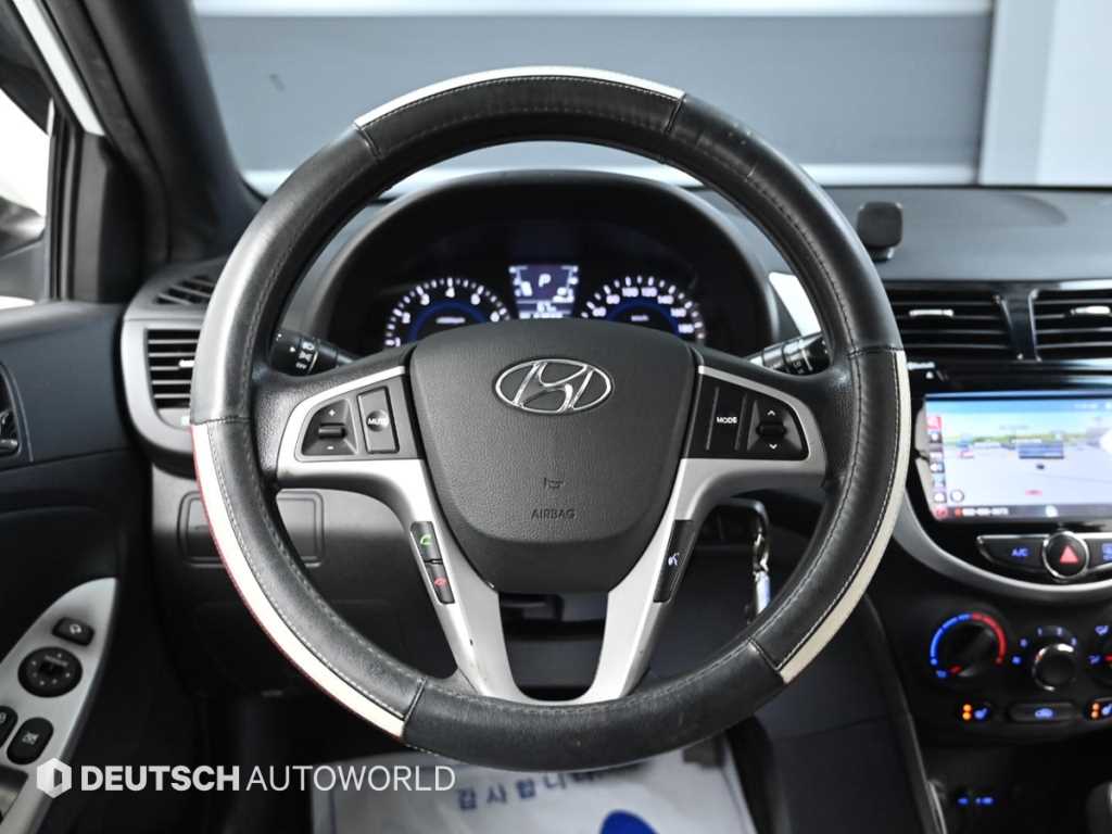 HYUNDAI Accent 2012 - Importación desde Corea - HF Imports Iquique - Foto 13