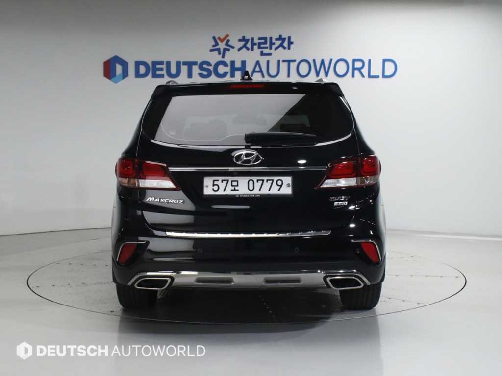 HYUNDAI Maxcruz - Vista 4