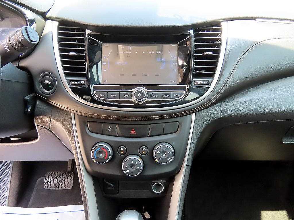 Chevrolet Trax 2018 Gris - Importación desde Corea - HF Imports Iquique - Foto 13