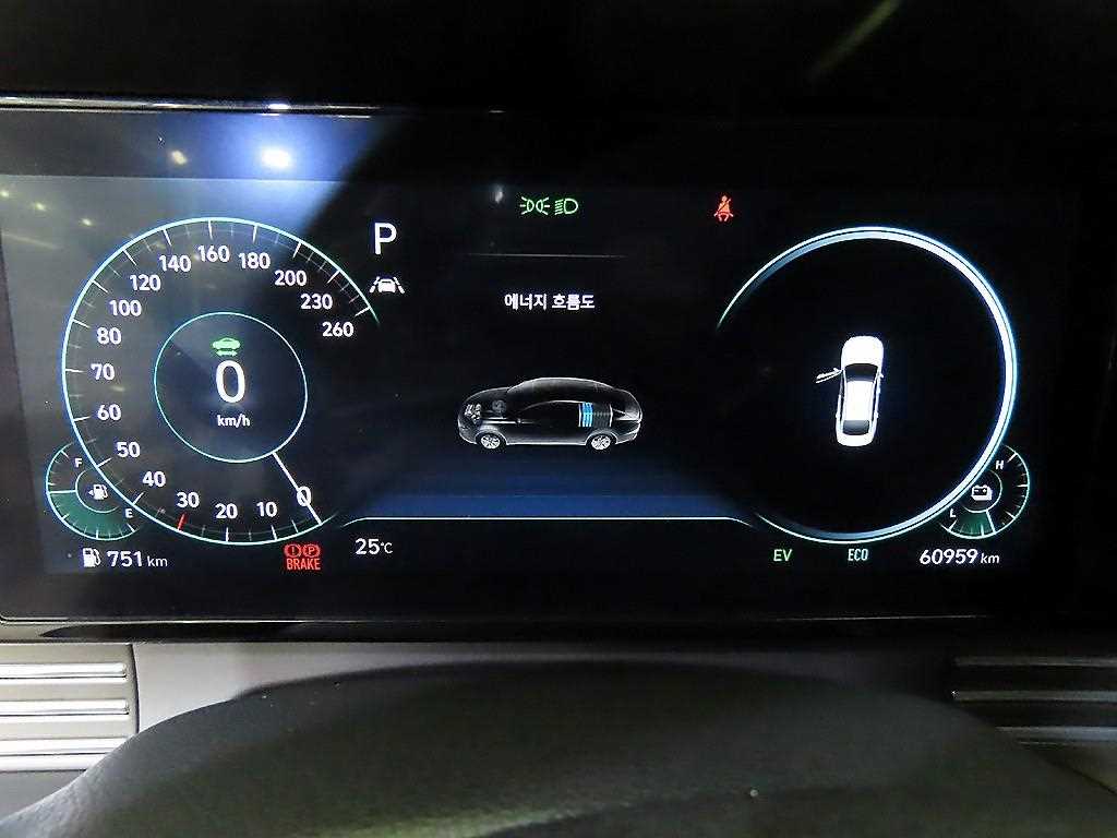 HYUNDAI Grandeur - Vista 9