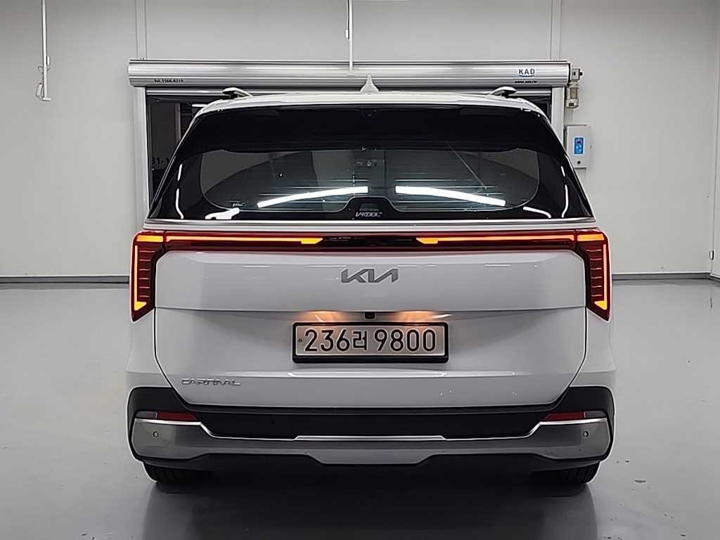 KIA Carnival - Vista 3