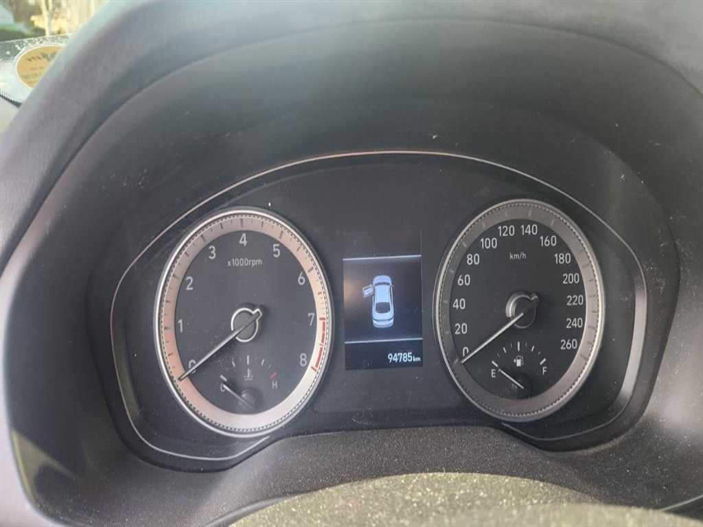 HYUNDAI Grandeur - Vista 7