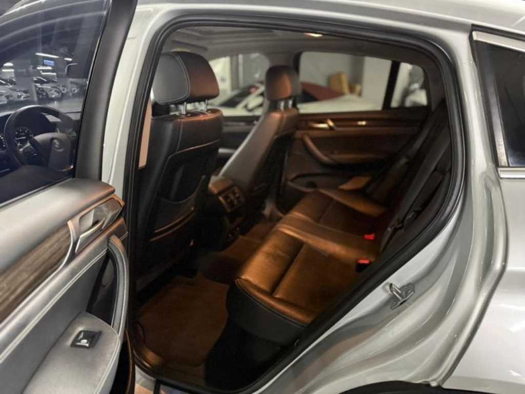 BMW X4 - Vista 9
