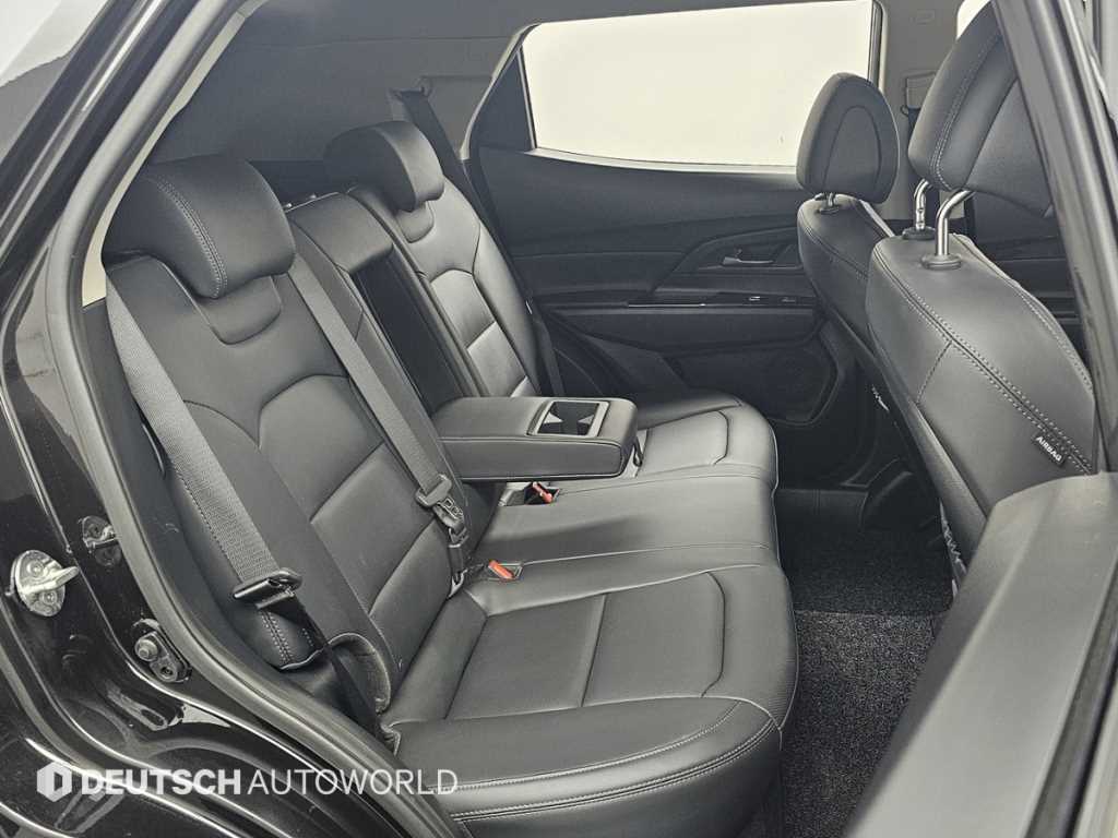 Ssangyong Korando - Vista 12