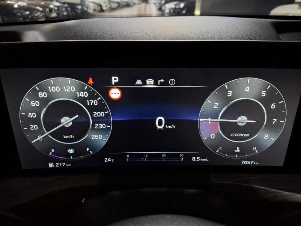 KIA K8 - Vista 8