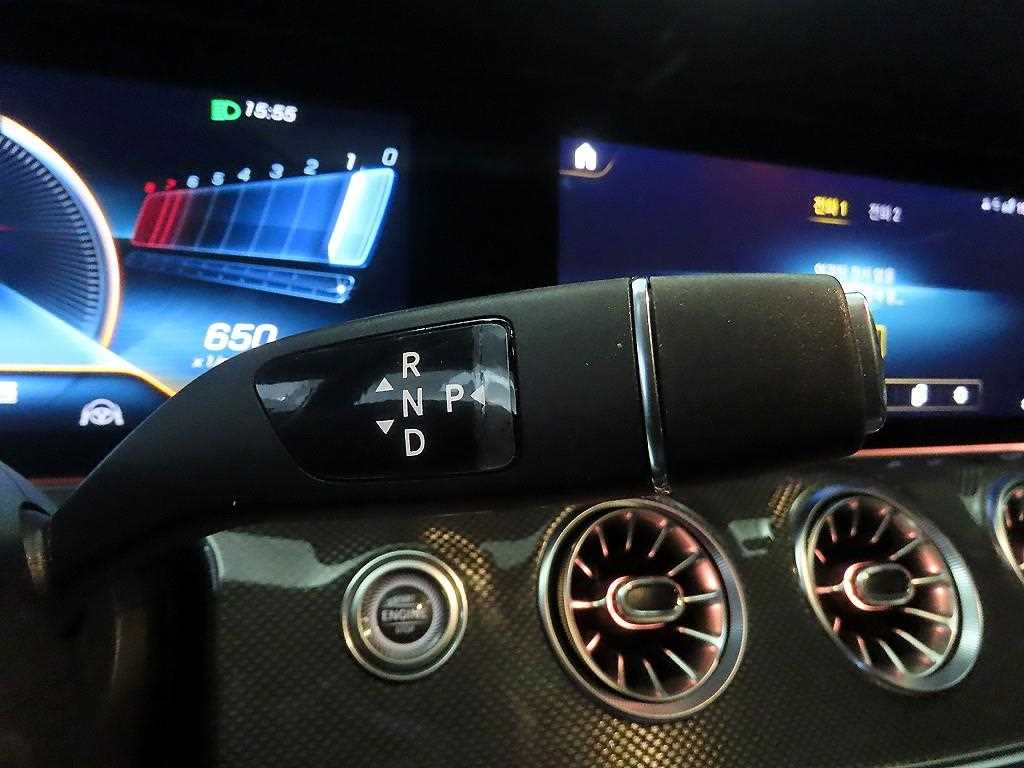 Mercedes Benz CLS Class - Vista 12
