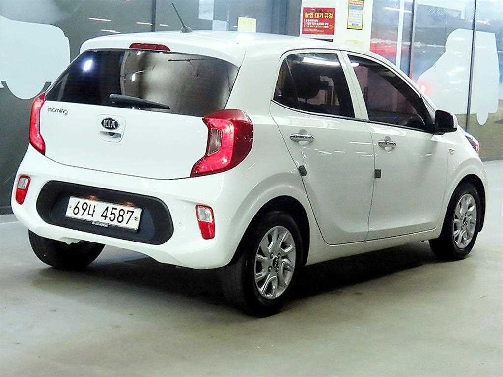 KIA Morning - Vista 4
