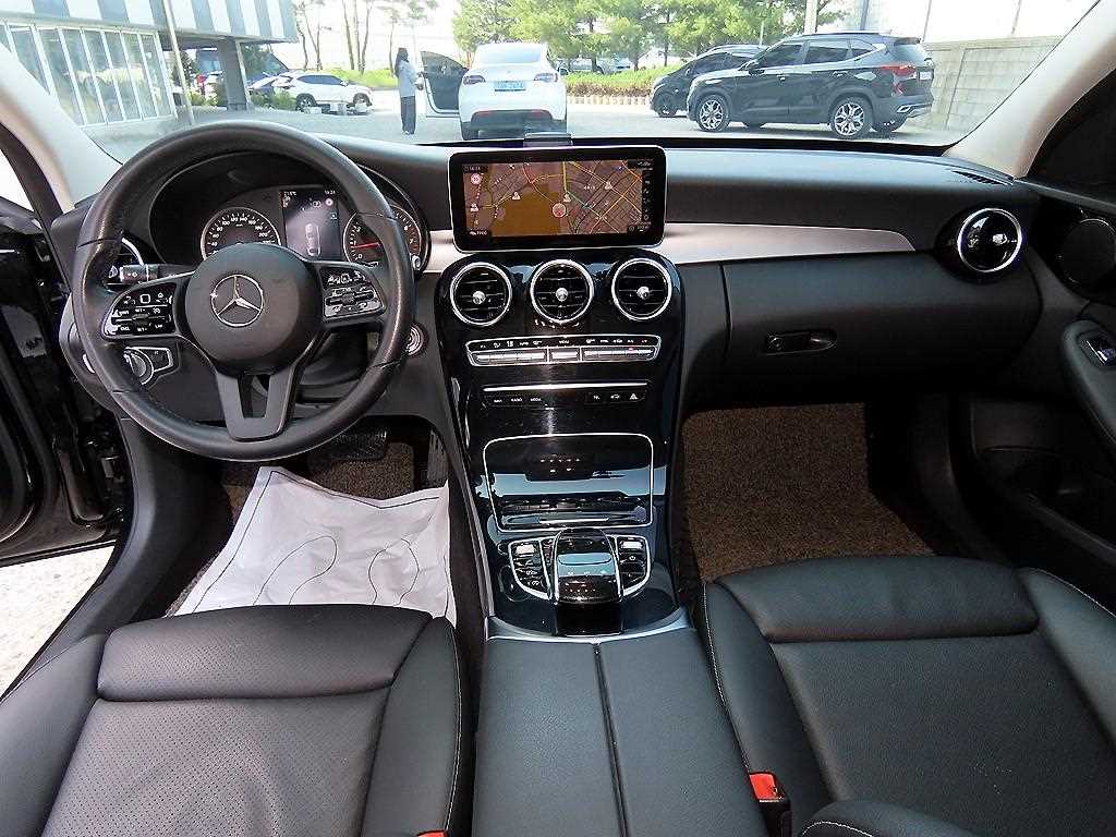 Mercedes Benz C Class - Vista 7
