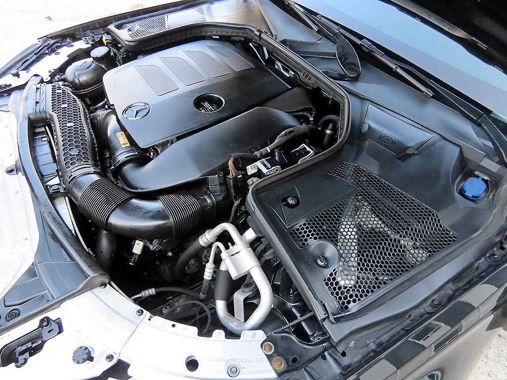 Mercedes Benz C Class 2020 Negro - Importación desde Corea - HF Imports Iquique - Foto 18