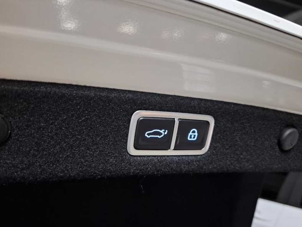HYUNDAI Grandeur 2023 Blanco - Importación desde Corea - HF Imports Iquique - Foto 16