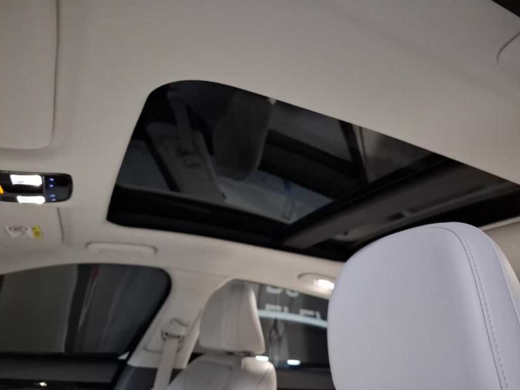 HYUNDAI Grandeur - Vista 9