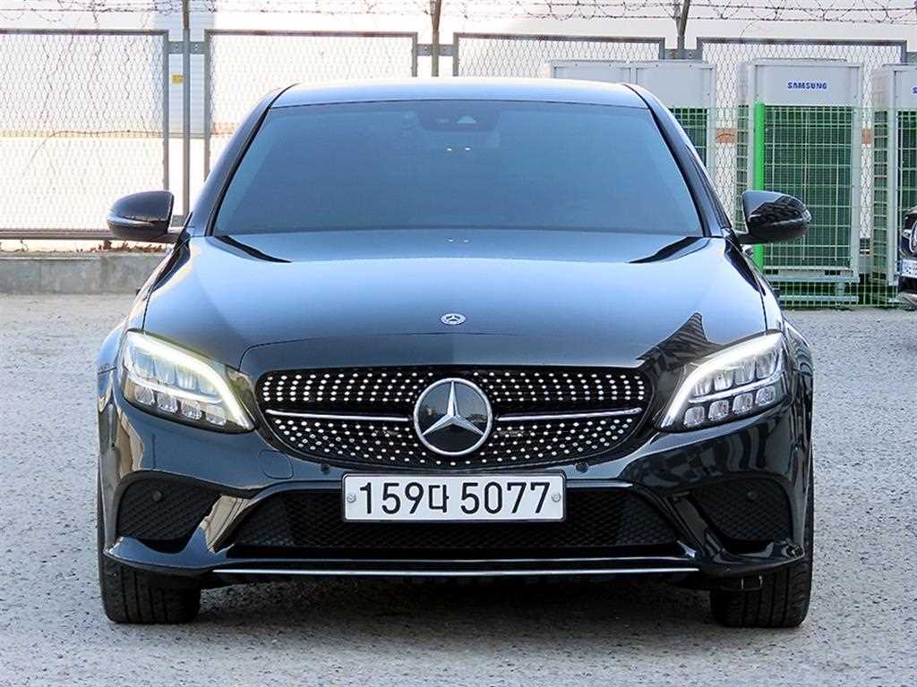 Mercedes Benz C Class 2020 Negro - Importación desde Corea - HF Imports Iquique - Foto 1