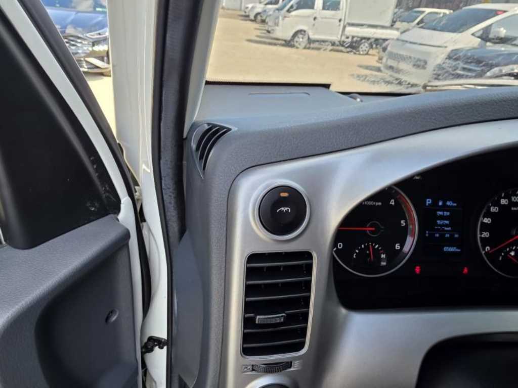 Small Truck Freezer Box(Low Deck) 2024 Blanco - Importación desde Corea - HF Imports Iquique - Foto 17