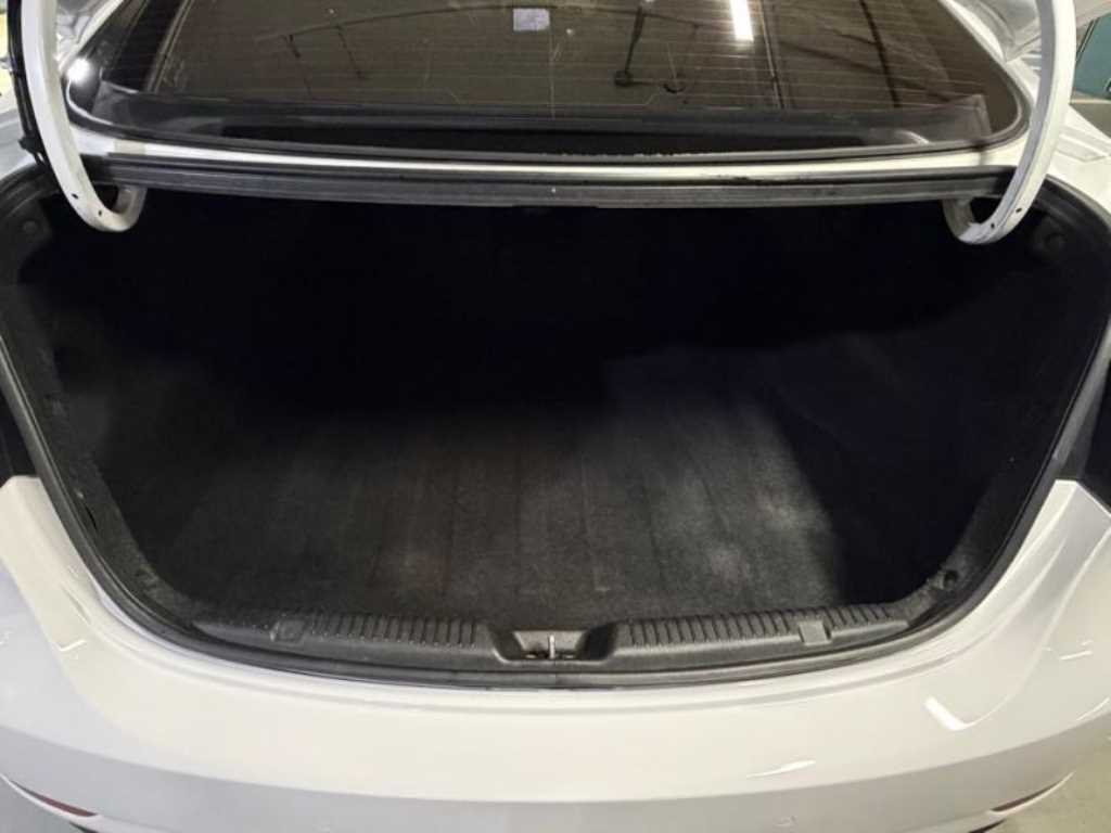 HYUNDAI Avante 2015 Blanco - Importación desde Corea - HF Imports Iquique - Foto 16