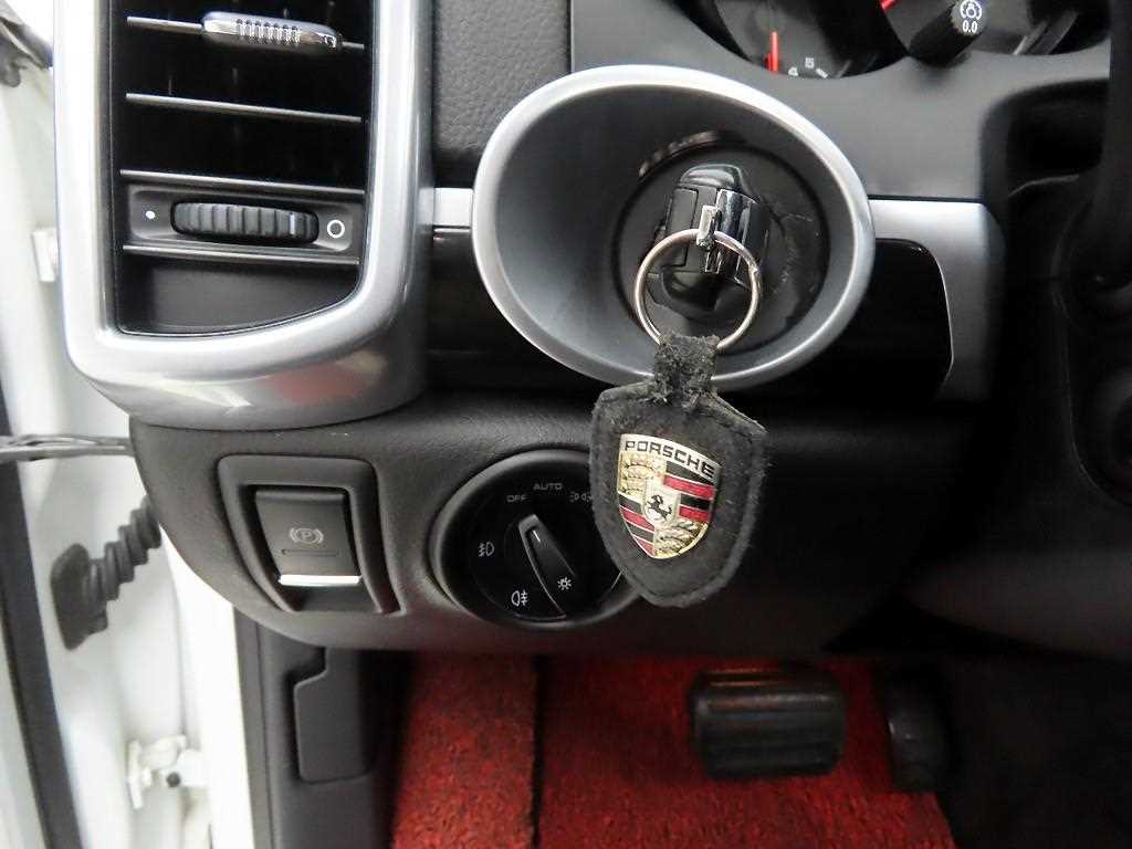Porsche Cayenne 2013 Blanco - Importación desde Corea - HF Imports Iquique - Foto 15
