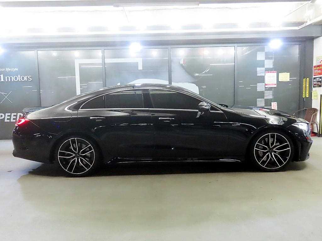 Mercedes Benz CLS Class - Vista 3