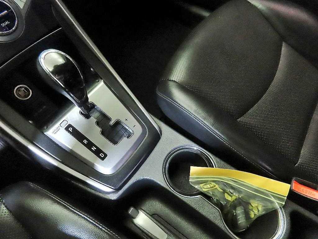HYUNDAI Avante - Vista 12