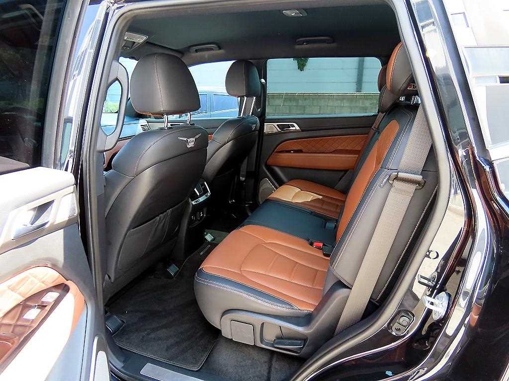 Ssangyong Rexton - Vista 6