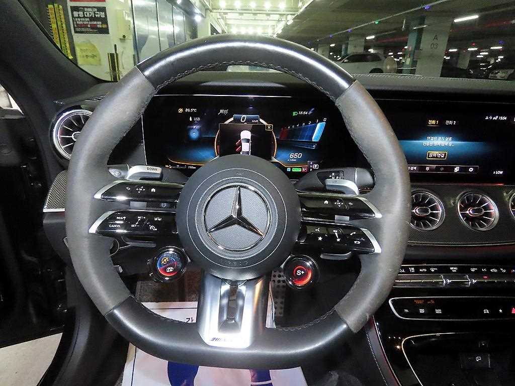 Mercedes Benz CLS Class - Vista 8