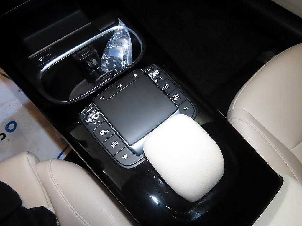 Mercedes Benz A Class 2022 Blanco - Importación desde Corea - HF Imports Iquique - Foto 13