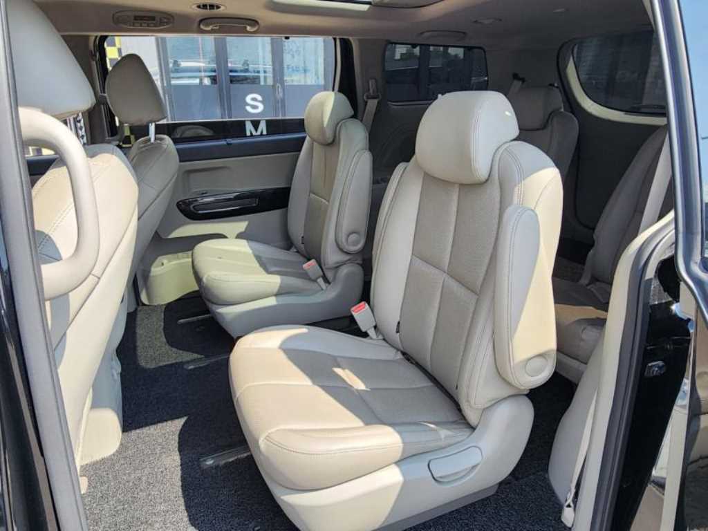 KIA Carnival 2015 Negro - Importación desde Corea - HF Imports Iquique - Foto 19