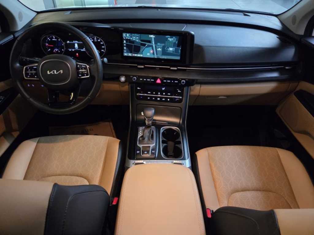 KIA Carnival - Vista 7