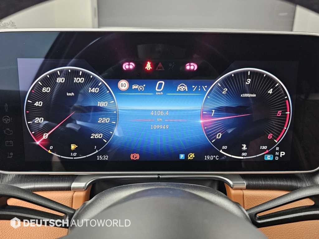 Mercedes Benz S Class - Vista 8