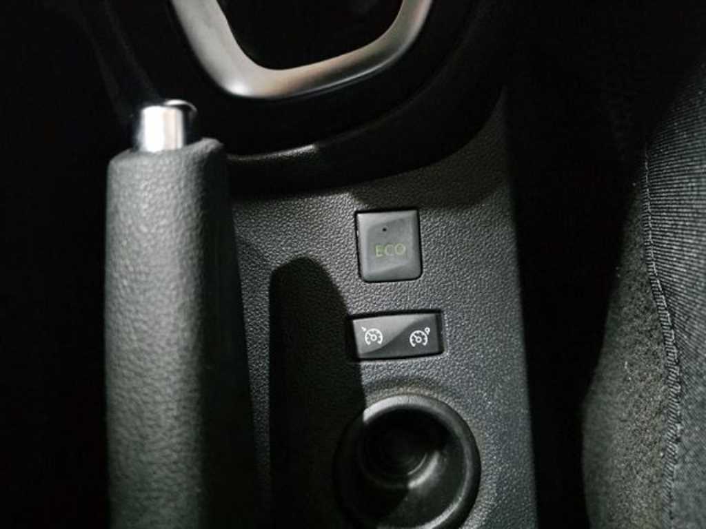 SAMSUNG QM3 - Vista 11