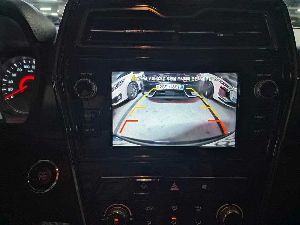 Ssangyong Tivoli - Vista 12
