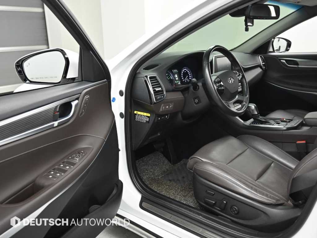HYUNDAI Grandeur - Vista 11