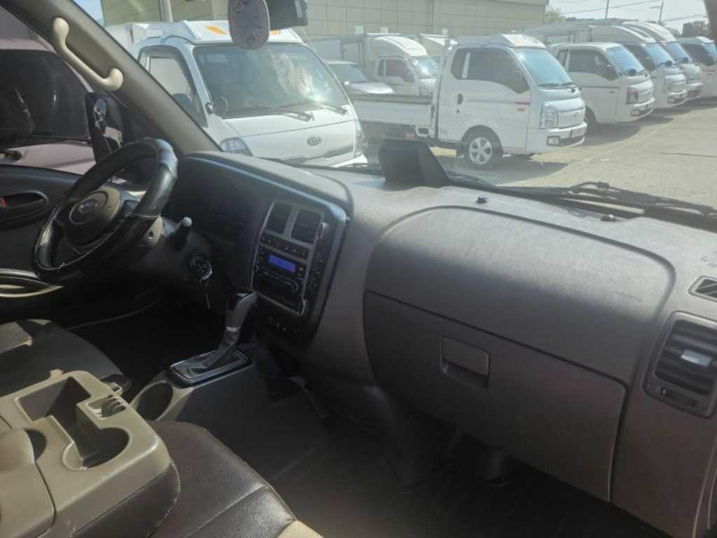 Small Truck Top_Wingbody 2023 Blanco - Importación desde Corea - HF Imports Iquique - Foto 17