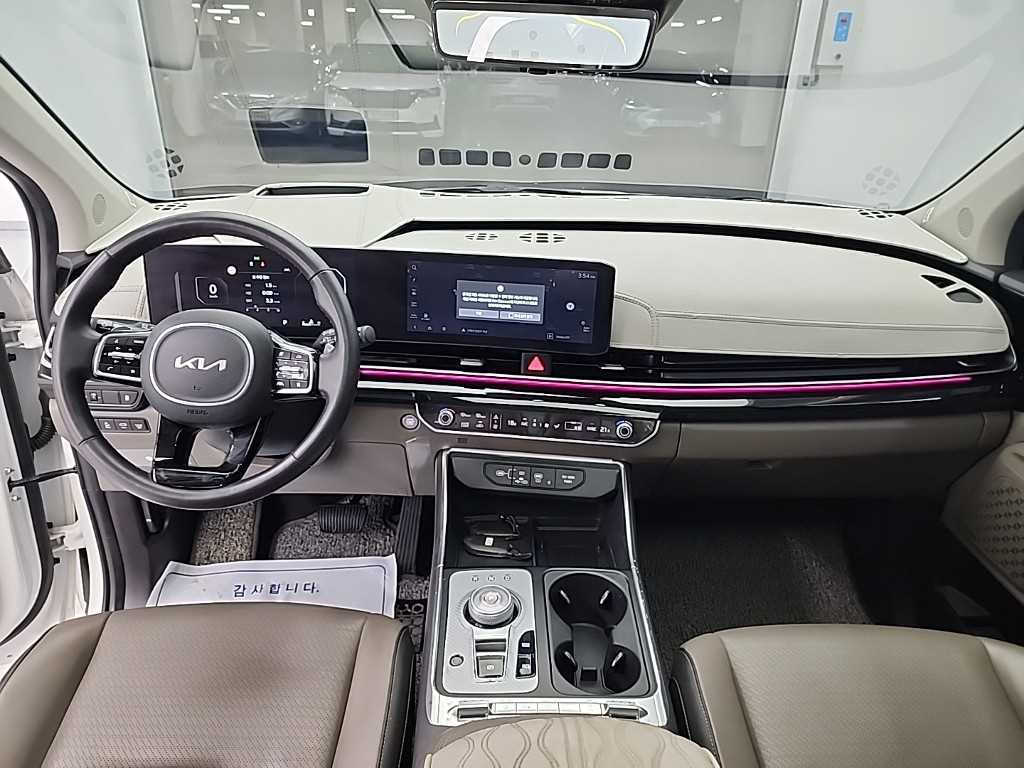 KIA Carnival - Vista 7