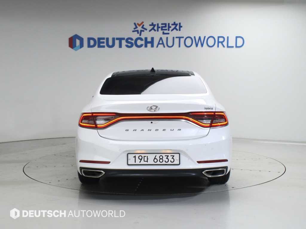 HYUNDAI Grandeur - Vista 4