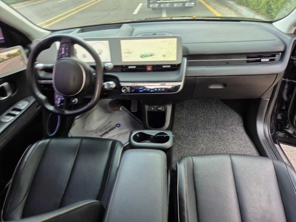 HYUNDAI Ioniq 5 - Vista 8