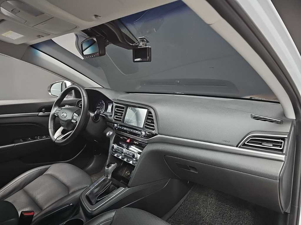HYUNDAI Avante 2020 Blanco - Importación desde Corea - HF Imports Iquique - Foto 18