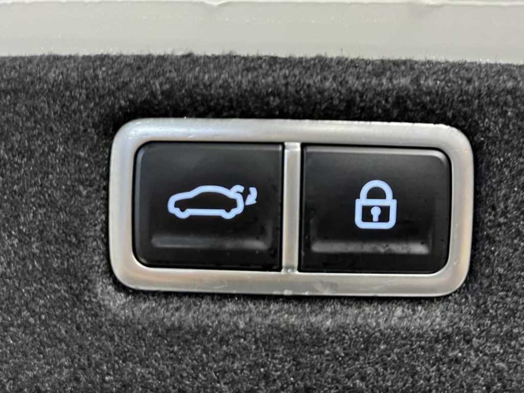 HYUNDAI Sonata - Vista 6