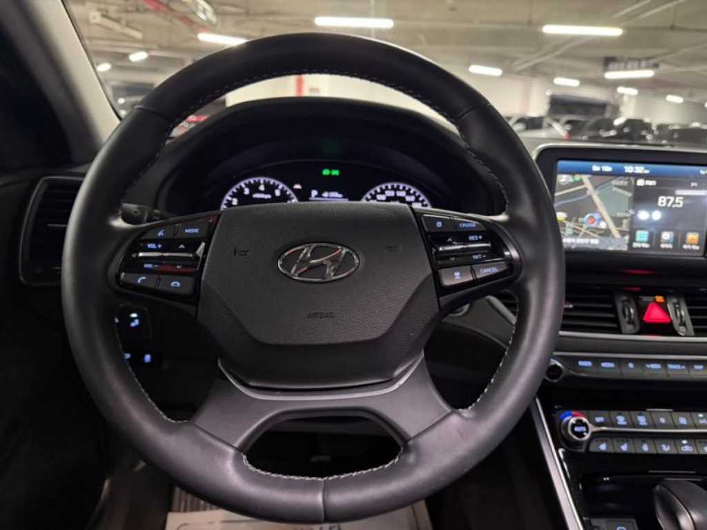 HYUNDAI Grandeur - Vista 8