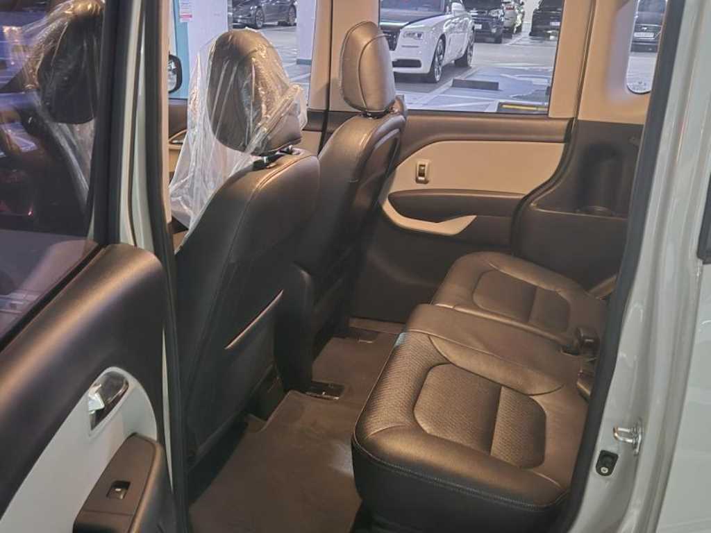 KIA Ray - Vista 8