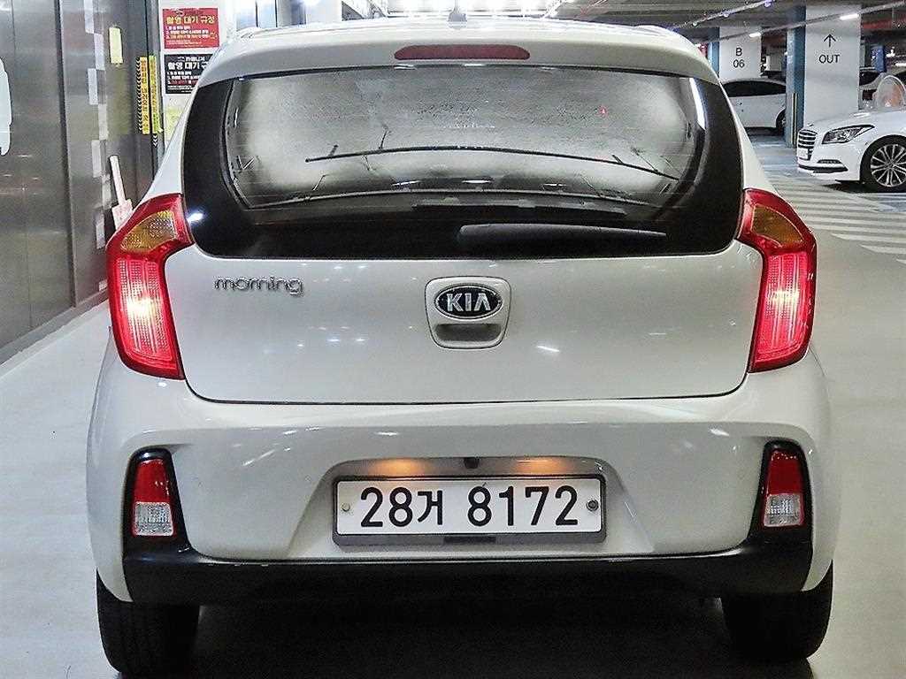 KIA Morning - Vista 5